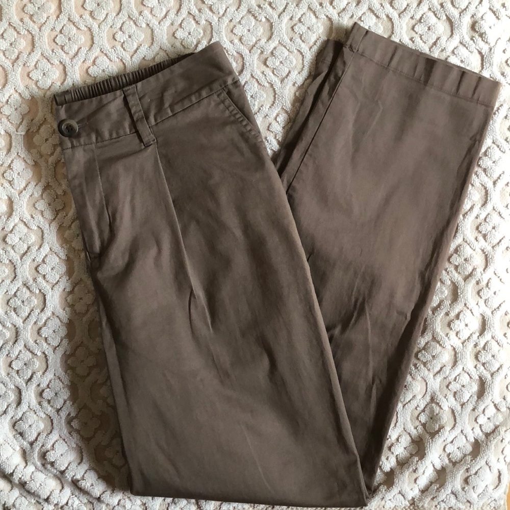 Dark beige/ light brown trousers